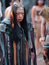 穿越蠻荒野人老公放肆寵 - Episode 13