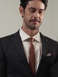 Fakirlikten Zenginliğe：Esrarengiz Eşim - Episode 60