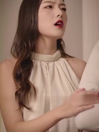 عاملة النظافة في الشركة هي في الواقع الرئيسة[مدبلج] - Episode 72