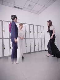 عاملة النظافة في الشركة هي في الواقع الرئيسة[مدبلج] - Episode 75