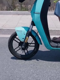 Épisode 1 - [Doublé]Après le divorce, je monte au sommet avec ma fille