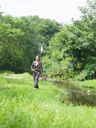 撿了個總裁回農村 - Episode 2