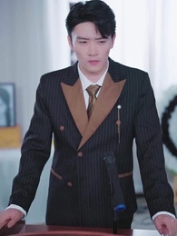 The Little Queen Returns - Episode 44