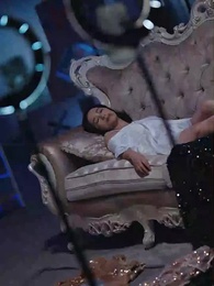 第1集 - 黑月光只想爆紅