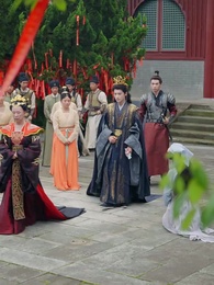 第4集 - 皇后低頭看看朕