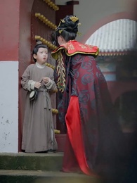 第3集 - 皇后低頭看看朕