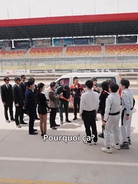 Moi, Chauffeur de Taxi – Et Alors Si Je Suis un Peu Trop Fort ? - Episode 24