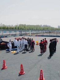 Moi, Chauffeur de Taxi – Et Alors Si Je Suis un Peu Trop Fort ? - Episode 10