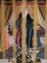 第19集 - 皇后低頭看看朕