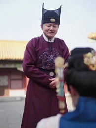 ตอนที่ 26 - การลอบเร้นใต้ร่มเงาพระราชวัง