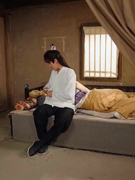 Battle for the Throne - Episode 75