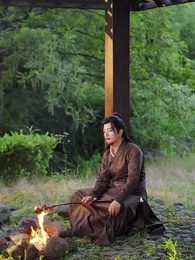 聖女請自重，大叔我呀只想成親 - Episode 23