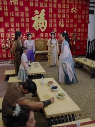 聖女請自重，大叔我呀只想成親 - Episode 33