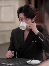 重生救妻,千金女友賴上我 - Episode 17