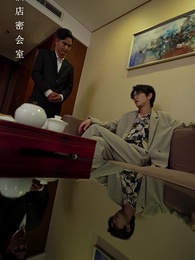 傲嬌美女總裁霸上我 - Episode 61