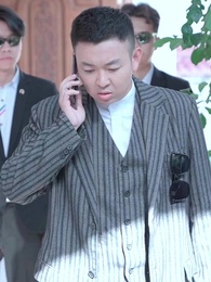 神龍出山 - Episode 79