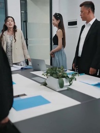 第33集 - 離婚後我成了全球首富的孫女