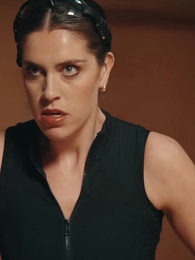 Entre la hija y la guerra - Episode 23