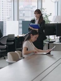 Amor bajo contrato - Episode 4