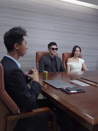 退婚後,她被財閥大佬嬌養了 - Episode 76