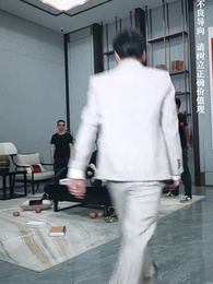 第112集 - 美女總裁的反擊