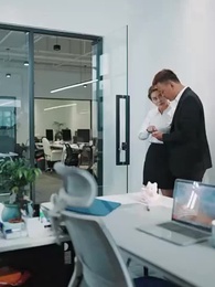 [Synchron]Mein Stiefgroßvater ist ein Multimillionär - Episode 43