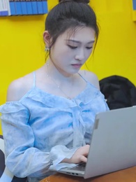 開局離婚，她竟是豪門繼承人 - Episode 82