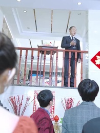 開局離婚，她竟是豪門繼承人 - Episode 63