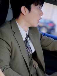 開局離婚，她竟是豪門繼承人 - Episode 75