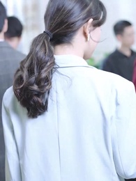 開局離婚，她竟是豪門繼承人 - Episode 57