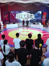 第1集 - 重拳出擊,肥妻她馬甲掉了