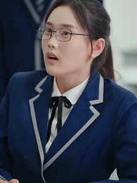 Episódio 14 - A Filha Legítima, Gênio Escolar