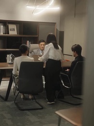 第76集 - 總裁快跑!您的夫人竟是公主殿下