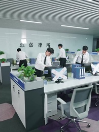 離婚後，金牌律師贏麻了 - Episode 30