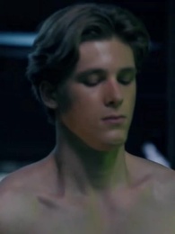 Mafya sevgilime teslim oldum - Episode 16