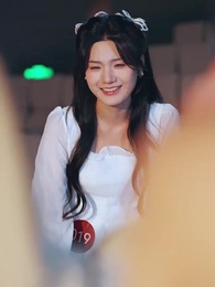 Reborn in the Spotlight - Episode 30