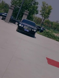 総裁の恩返しと兄貴の復帰 - Episode 1