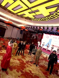 第11集 - 離婚後我的首富乾媽團炸了