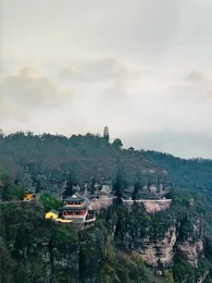 Enthüllte Wahrheit, Die gerettete Familie - Episode 1