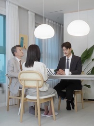 사랑해서는 안 될 사이 - Episode 34