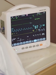 Nicolas, la nouvelle stagiaire semble être votre épouse - Episode 77