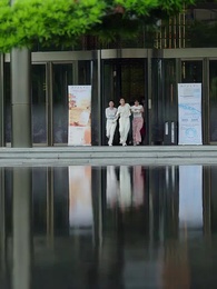 Nicolas, la nouvelle stagiaire semble être votre épouse - Episode 60