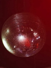 Episodio 33 - [Doblado]Huyendo de la sombra del CEO