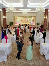 第9集 - 下山從娶姐姐閨蜜開始