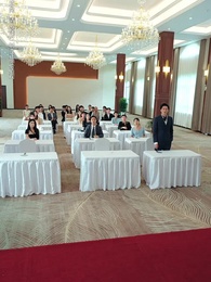 下山從娶姐姐閨蜜開始 - Episode 77