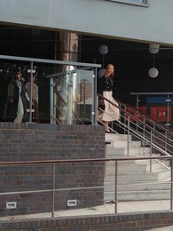 Épisode 6 - Héritière Réincarnée : Trompeur à Genoux