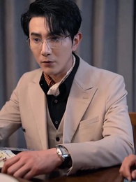 渣男嫌我醜，我轉身嫁給千億總裁 - Episode 42