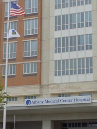 الحلقة 23 - عاملة النظافة هي رئيستنا