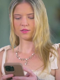 الحلقة 33 - الحب والسلطة في عالم الذئاب