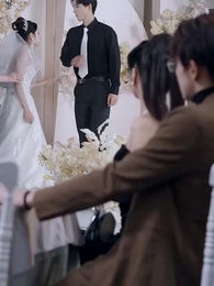 離婚後前妻她又美又颯 - Episode 77